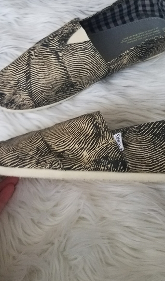 NWOT toms men shoes - Picture 4 of 8